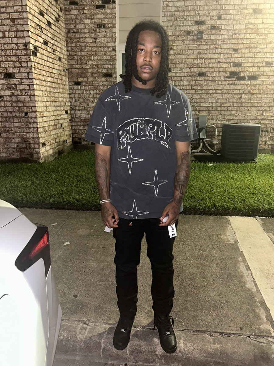 ibangKDA's tweet image. Mask on like corona Blast on him headtap em Bad bitch ima bone her Fuck da hair and nails im da one who really own her she older than me but im da one who really growner on K