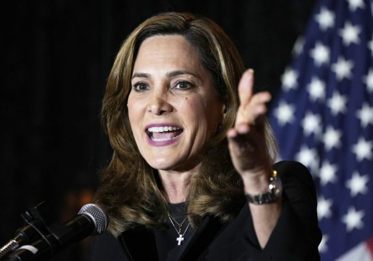 #Actualidad María Elvira Salazar acusa a Xiomara Castro de tener un plan y querer someter a Honduras tras su respaldo a Nicolás Maduro dlvr.it/TMPxM9