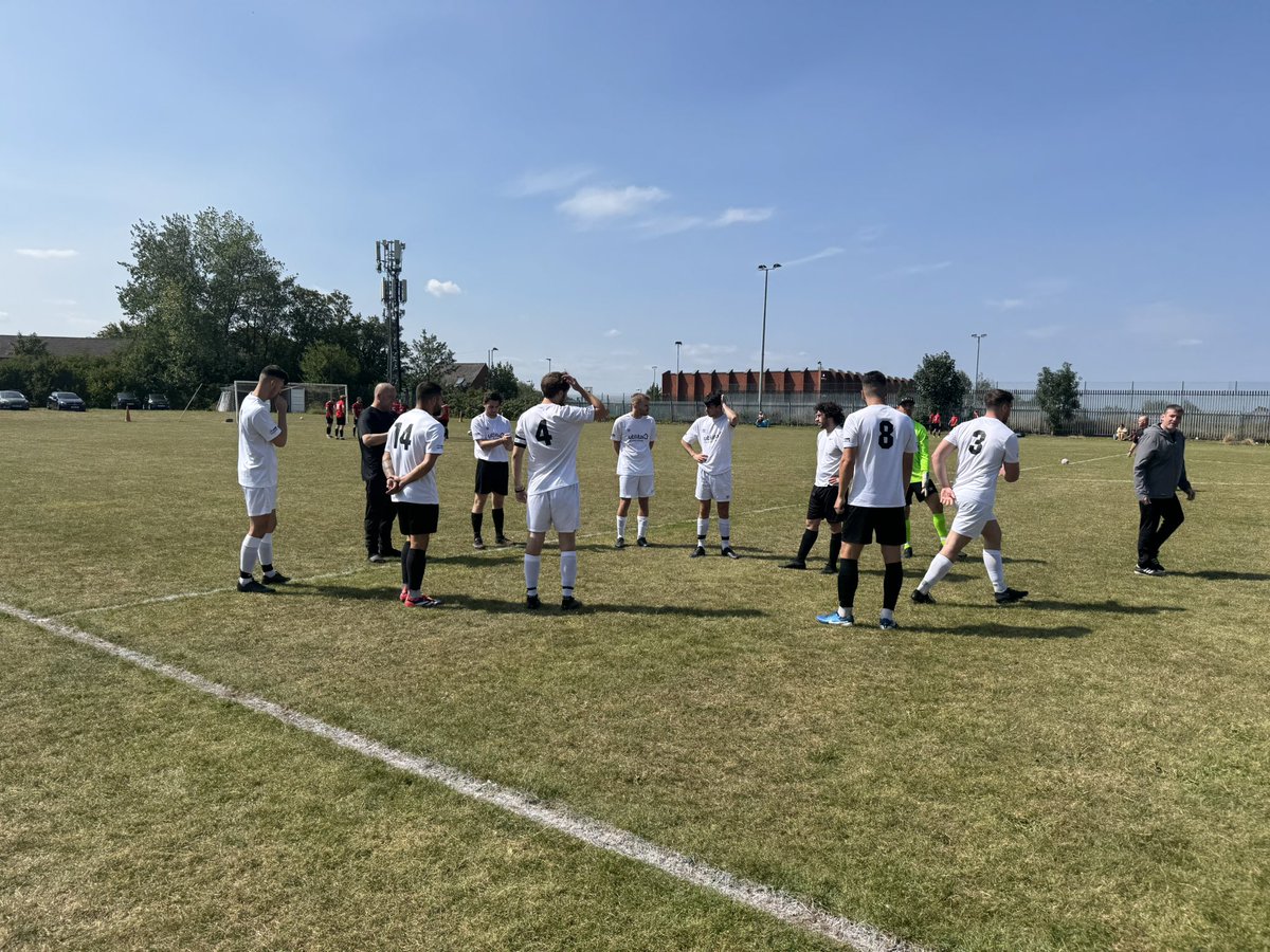 HeathRangersFC's tweet photo. Heath Rangers 6-2 Hough Green

Another win for the boys.

Scorers: Alex Jones (2), Jake Hill, Jake Donnelly, Eden Gumbs and Liam Fairclough.

#UpTheRangers https://t.co/qui8CAn2MO