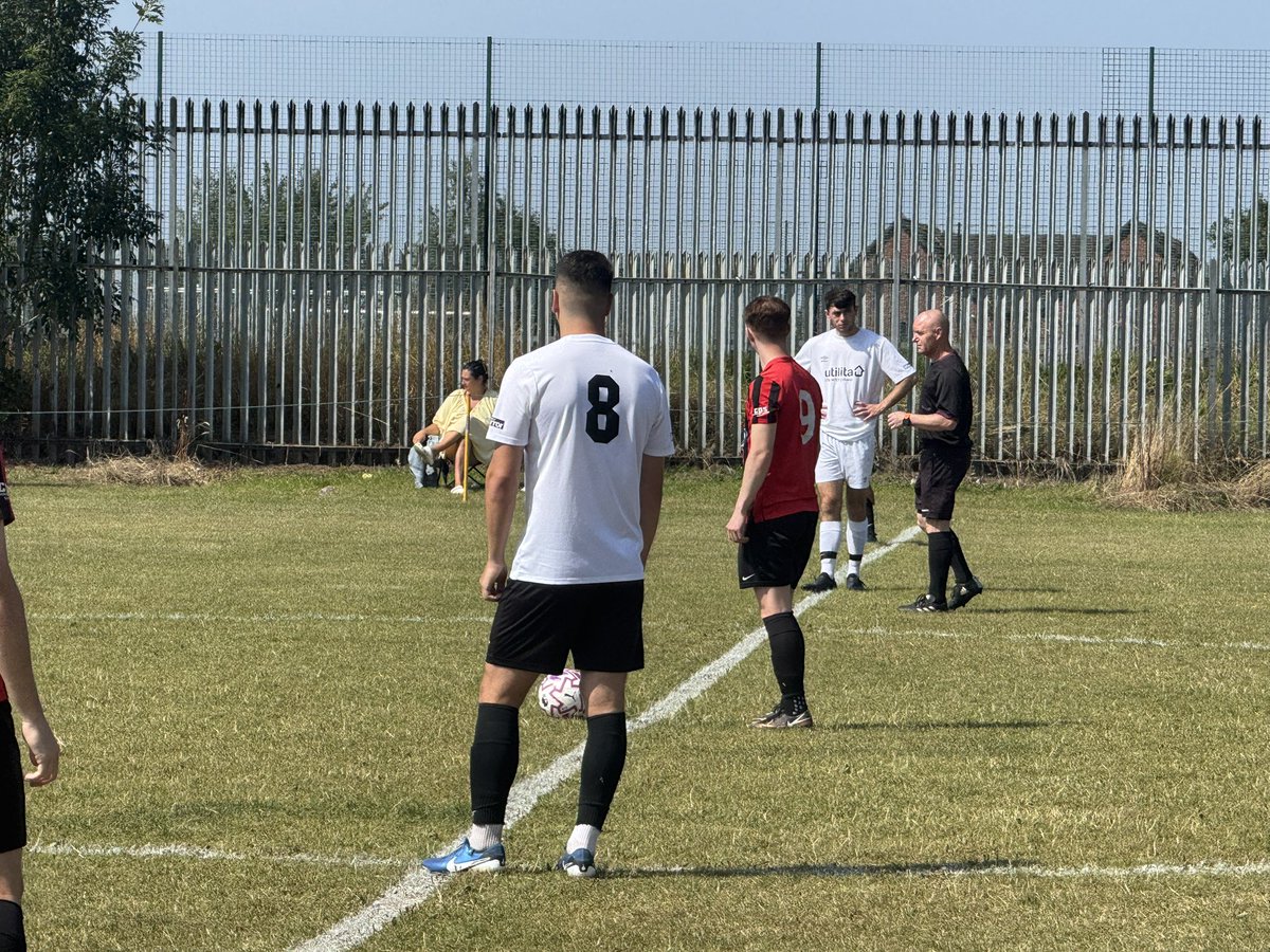 HeathRangersFC's tweet photo. Heath Rangers 6-2 Hough Green

Another win for the boys.

Scorers: Alex Jones (2), Jake Hill, Jake Donnelly, Eden Gumbs and Liam Fairclough.

#UpTheRangers https://t.co/qui8CAn2MO