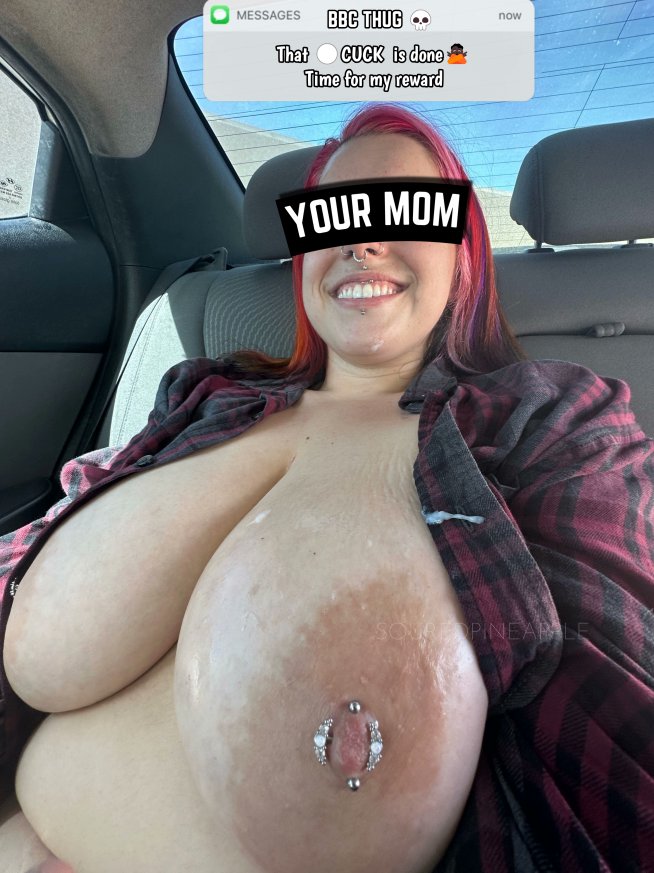 Mom_Tem's tweet photo. 𝑭𝒊𝒓𝒔𝒕 𝒕𝒊𝒎𝒆 𝒔𝒆𝒆𝒊𝒏𝒈 𝒚𝒐𝒖𝒓 𝑴𝒐𝒎 𝒔𝒎𝒊𝒍𝒊𝒏𝒈 𝒍𝒊𝒌𝒆 𝒕𝒉𝒂𝒕, 𝒉𝒖𝒉? https://t.co/dVE7ovDzEn