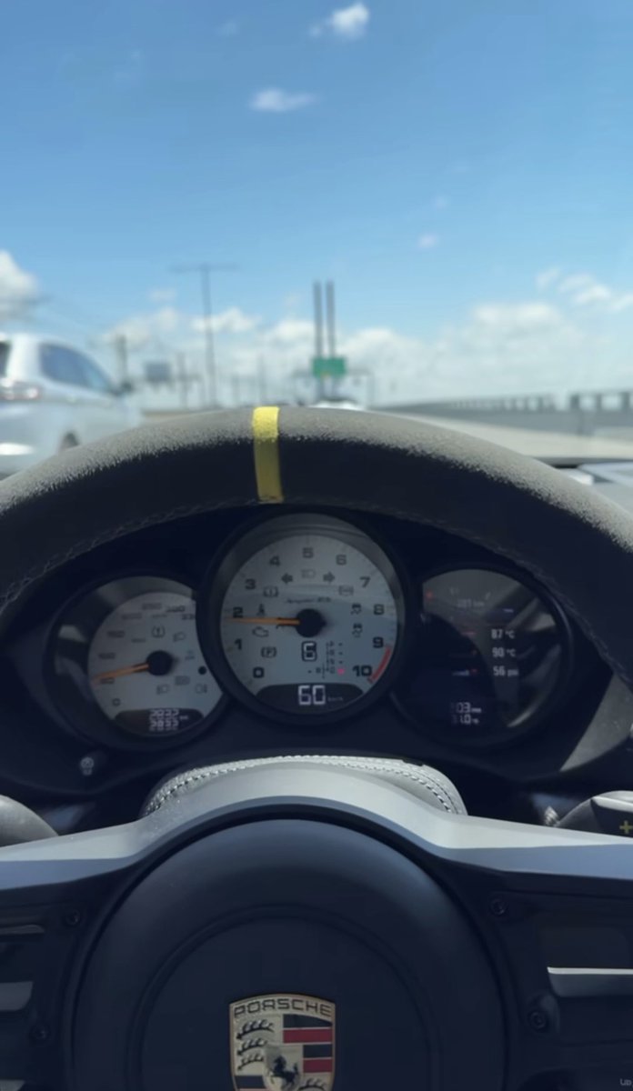 xorayless's tweet photo. time for an upgrade https://t.co/mAK4uKvMqM