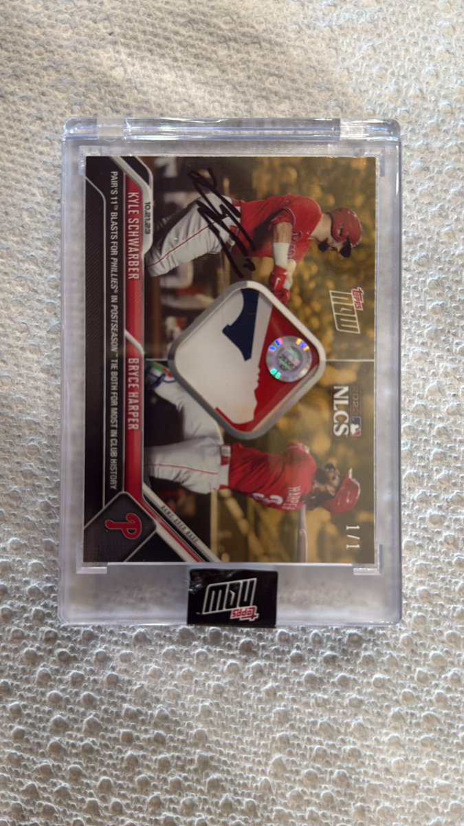 dynamitetrader's tweet image. @MattStrahm @topps @bryceharper3 I have the RAREST Harper/Schwarber piece…Topps NOW 1/1 back to back NLCS HR….Schwarber signed last year in AZ…I NEED Harper to sign this year. Life long Phils Fan…moved to AZ in 08.  Was at this game and witnessed the HR’s then hit the 1/1…