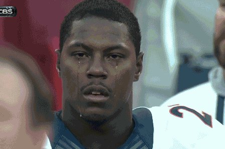NFLUKIRE's tweet photo. There's real football on our screens and only 4 Sundays to go until NFL Redzone.. https://t.co/ZsMSZxR5hh