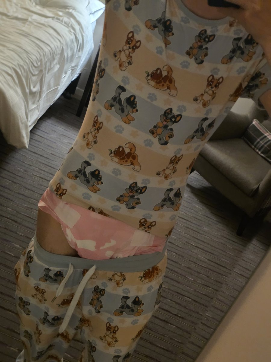 urlittlelewis's tweet photo. best believe im padded up when travelling about <3

#abdl #diaper #diaperpics #diaperboy https://t.co/9yjCqpygcf