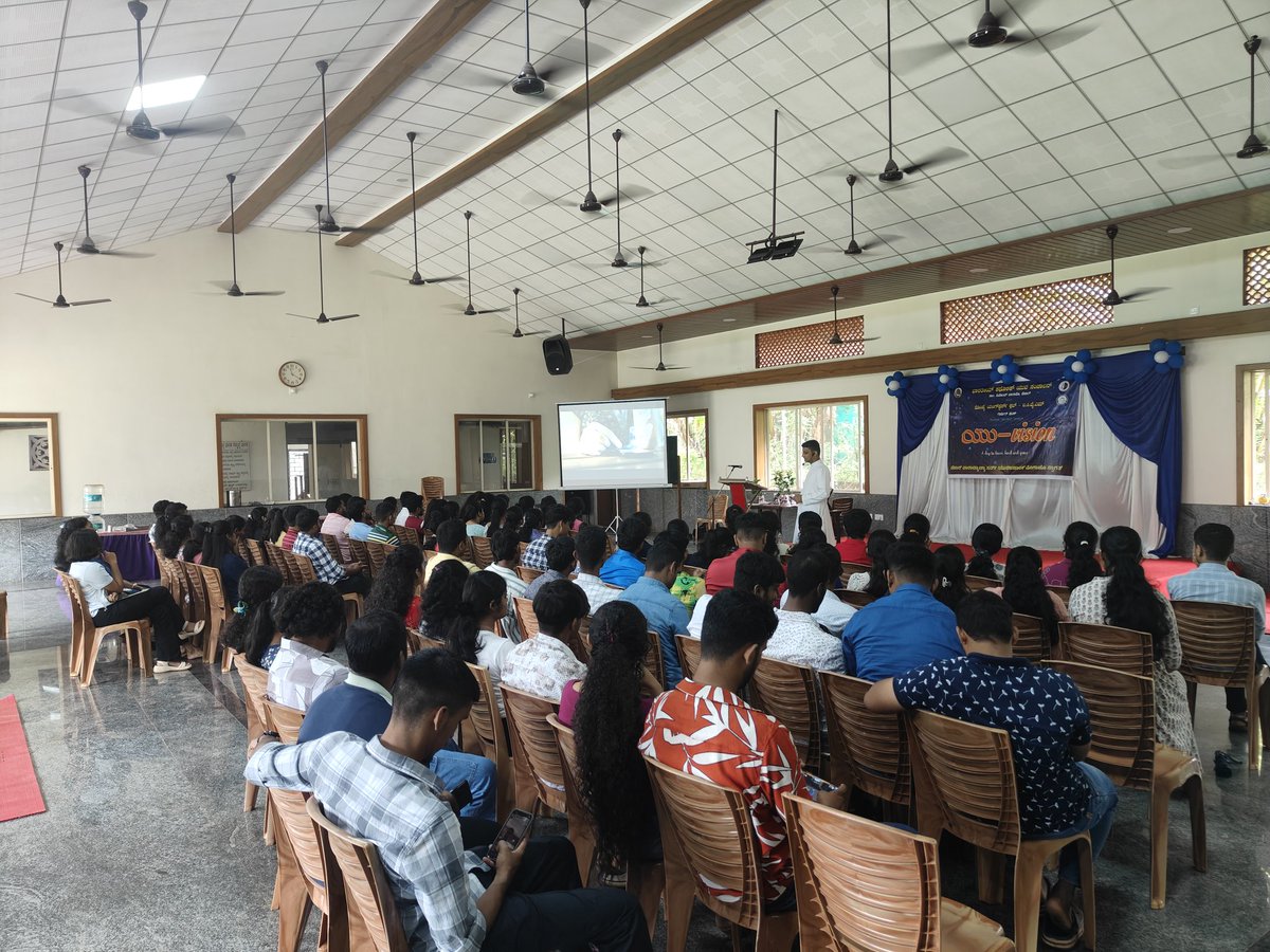 FrAnilIvanFern1's tweet photo. "Cyber Sapiens: Smart Youth in the AI Era” — a media literacy session for the ICYM members of Pezar Deanery, Diocese of Mangalore, held on 10 August 2025 at Gurpur-Kaikamba, Mangalore. Canara Communication Centre Mangalore 

#CyberSapiens #SmartYouth  #MediaLiteracy https://t.co/X1caFXqAua