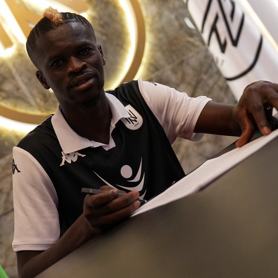 ⚫⚽️ Here We Go!
Falaye Sacko (30), right-back from Mali, joins Neftchi PFK from Montpellier.
Contract until June 30, 2027.
Welcome, Falaye ! 🔥