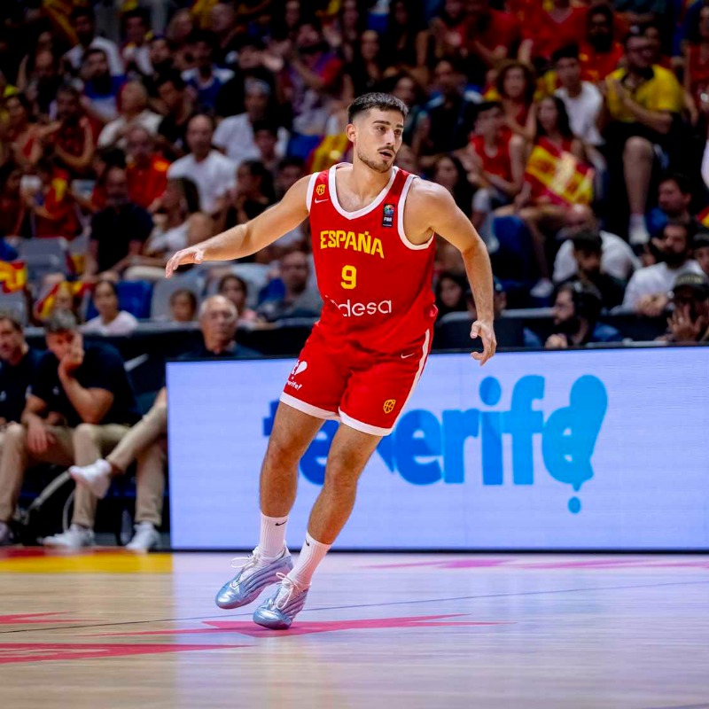BaloncestoESP's tweet photo. 🚨 OFICIAL | Guillem Ferrando (@guillemfp9) se une a la concentración de #LaFamilia 💪

👉 Completará el grupo tras las molestias que notó Alberto Díaz en Málaga.

#SomosEquipo