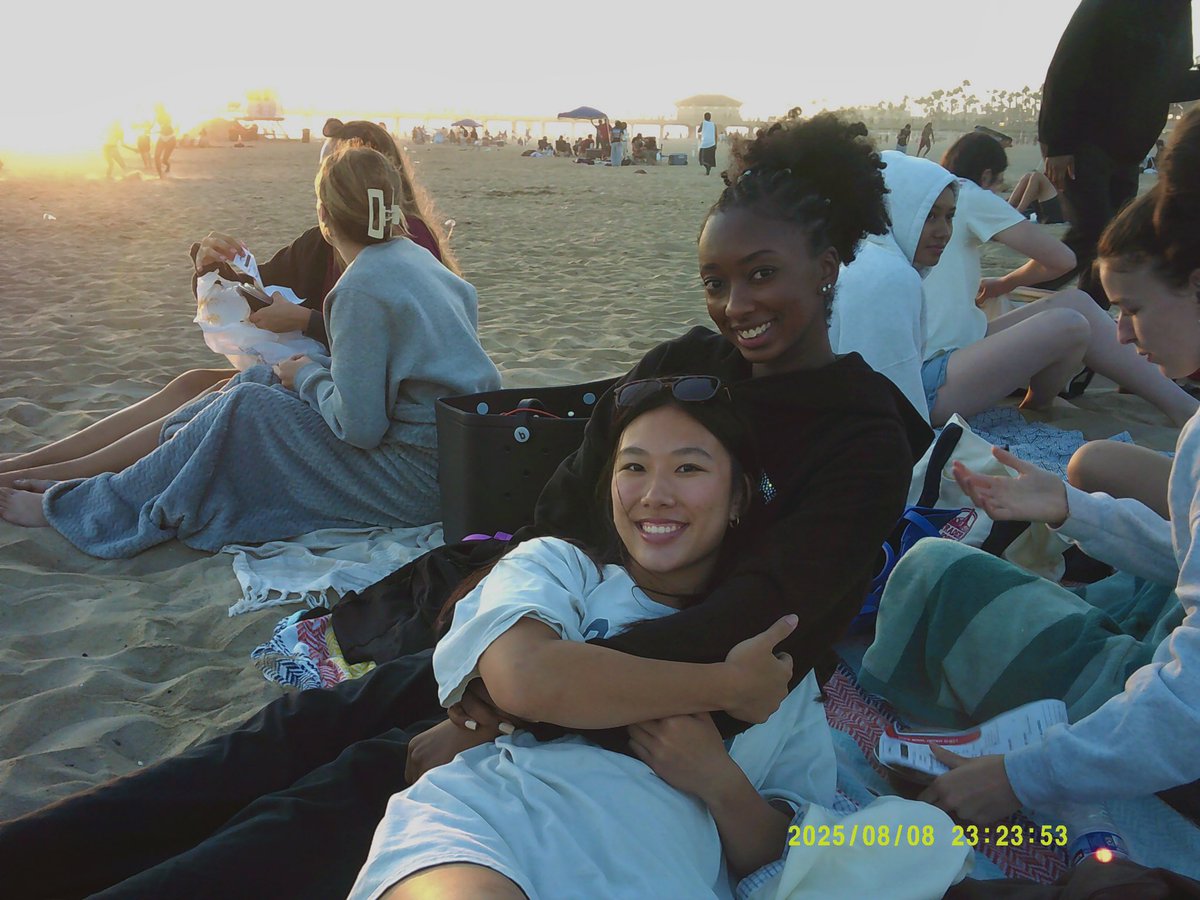 Beach Trip!🐠 We're so lucky to live nearby the most beautiful beaches in Southern California🌊

#GoHighlanders