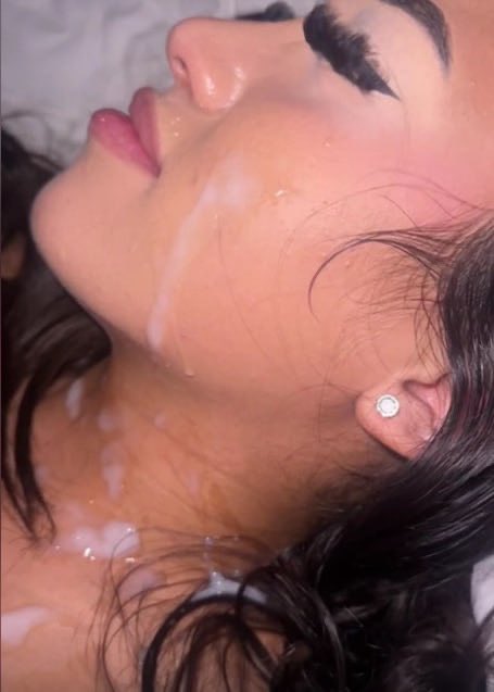 daisyfreex's tweet photo. just sucked off a fan from my FREE OnlyFans and he gave me a facial too 👀

who wants to be next? https://t.co/kv1nqcjPeO