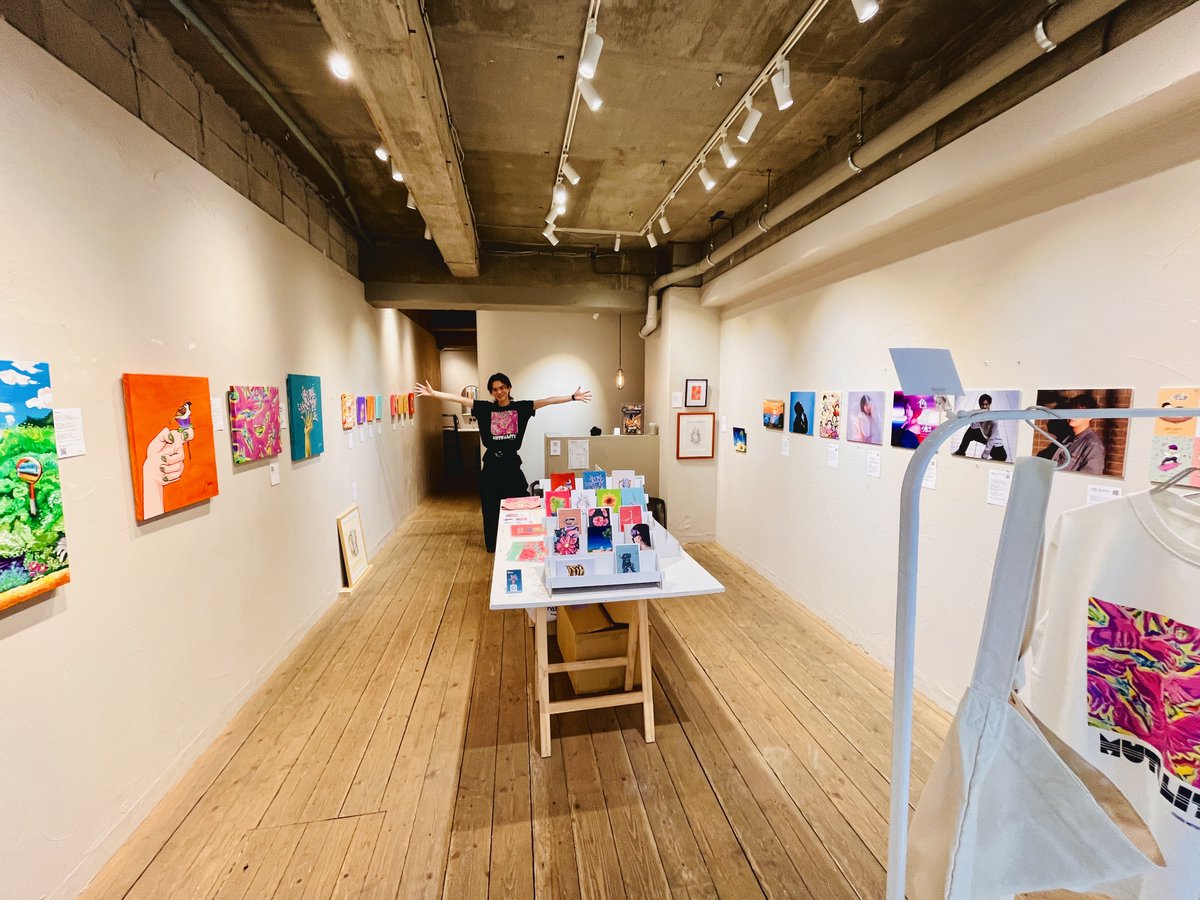 おはよう！

個展2日間はあっという間やったから
今日はゆっくり振り返る日にします。

せやけど、生きてるって強く感じさせてもらえた時間でした！

ええ月曜にしような🙋