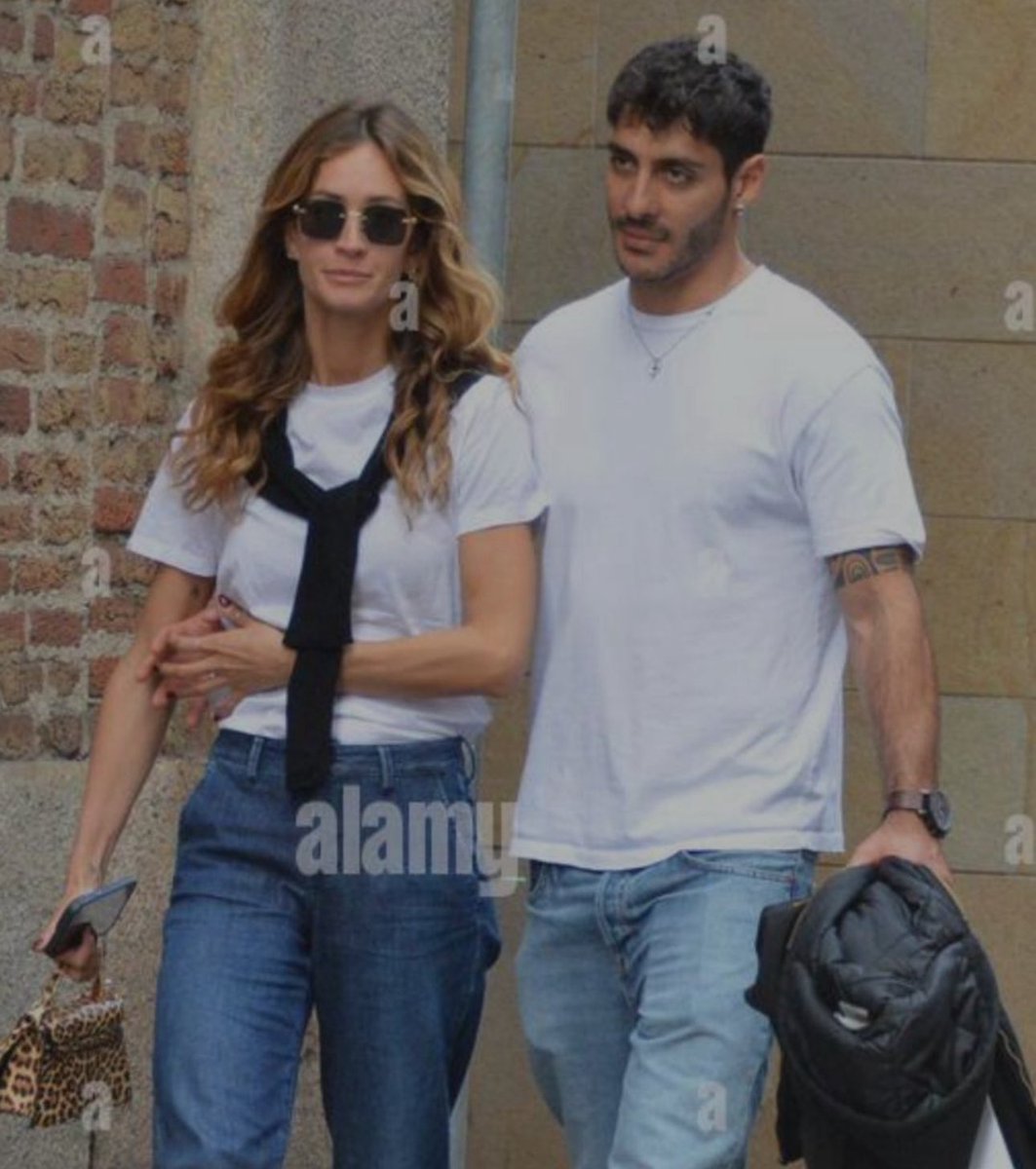 Quelle mani dal giorno zero sempre strette e unite ♾️🪢 🤍
#helevier #javi7