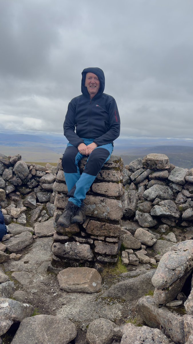 alistairgilli10's tweet photo. Another great day on the hills bagging Beinn Dearg and today eas a bike & hike due to 18 miles in and out great day great summit views 161 ✅ #munro #munrobagging #mountain #mountainman #cycletothesummit #bike https://t.co/Vv9awP2irX