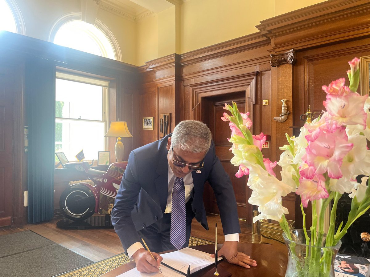 During his maiden visit to Isle of Man the Assistant High Commissioner Mr. Mohammad Jobayed Hosen paid a courtesy call on the Lieutenant Governor of Isle of Man General Sir John Lorimer, KCB DSO MBE at the latter’s residence.