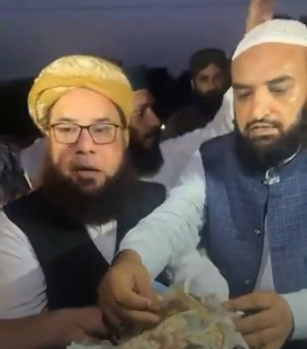 SAIF_JUI_PAK's tweet photo. قرآن مجید کی گستاخی کسی باہر یورپی ملک میں ہو جائے تو سب نے آسمان سر پہ اٹھا رکھا ہے "لیکن پاکستانی حکومت کی یہ قرآن دشمنی تجھے کیوں نظر نہیں آتا ؟
#مساجد_دشمن_حکومت https://t.co/4s4Oyl9c9T