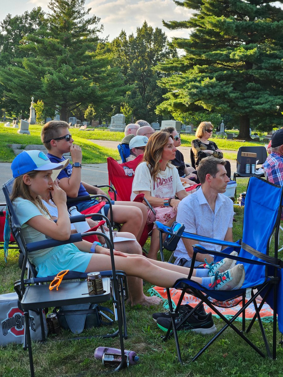 What a wonderful evening at <a href="/greenlawncem/">Green Lawn Cemetery</a>! 🎉

Last night, a packed lawn enjoyed readings of #JamesThurber's stories, live music, &amp; delicious food, followed by a guided tour of James Thurber's gravesite. 🌳☀️

Thanks to everyone who made this event magical!

<a href="/GCAC_Cbus/">GCAC</a> #columbus
