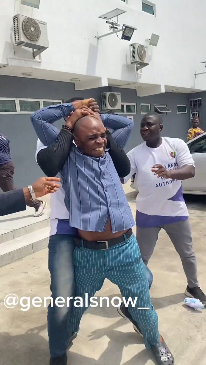 AFCToflexz tweet media