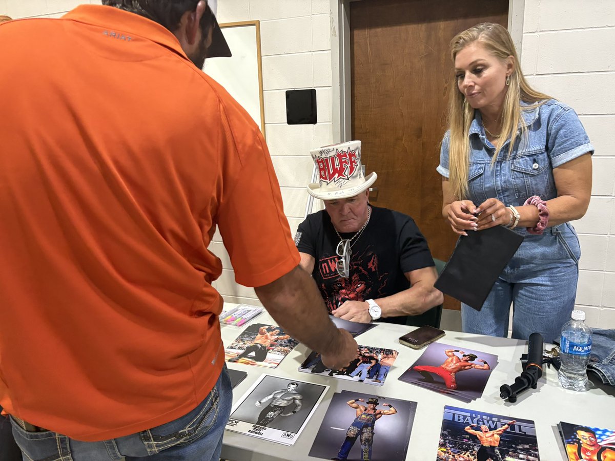 <a href="/Marcbuffbagwell/">Marcus Bagwell 🎩</a> was awesome in Philadelphia, MS Last Night!

Meet and Greet was CRAZY!

<a href="/billaper/">YOOPER</a> <a href="/OfficialPWI/">PWI (Pro Wrestling Illustrated)</a> <a href="/ringsidenews_/">Ringside News: WWE & AEW Wrestling News</a>