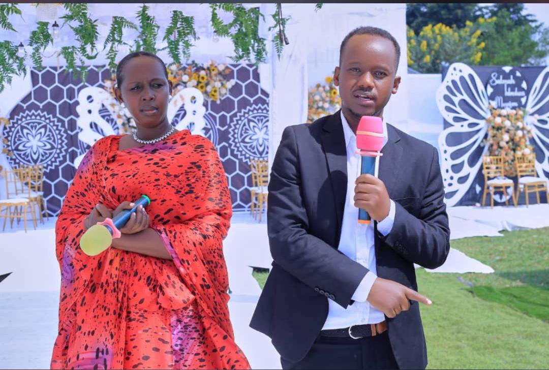 Kayitale Robert (@robert_kayitale) on Twitter photo I, together with Mutesi while spreading the gospel of the issuance and implementation of the executive order on our citizenship rights in NAKASEKE DISTRICT. We thank the president <a href="/KagutaMuseveni/">Yoweri K Museveni</a>, <a href="/FrankGashumba/">Frank M. Gashumba</a>, <a href="/ReachDrMuganga/">ᗪᖇ. ᒪᗩᗯᖇEᑎᑕE ᗰᑌGᗩᑎGᗩ</a> with the executive <a href="/CouncilforA/">Council for Abavandimwe</a> for this milestone. I, together with Mutesi while spreading the gospel of the issuance and implementation of the executive order on our citizenship rights in NAKASEKE DISTRICT. We thank the president <a href="/KagutaMuseveni/">Yoweri K Museveni</a>, <a href="/FrankGashumba/">Frank M. Gashumba</a>, <a href="/ReachDrMuganga/">ᗪᖇ. ᒪᗩᗯᖇEᑎᑕE ᗰᑌGᗩᑎGᗩ</a> with the executive <a href="/CouncilforA/">Council for Abavandimwe</a> for this milestone.