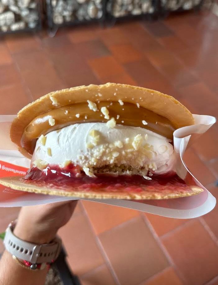 ObleasFlorida's tweet photo. Esto si es una verdadera oblea 😋 si o no mano? #santander #obleas #obleasfloridablanca #quedelicia https://t.co/pvQwFyO8Pk