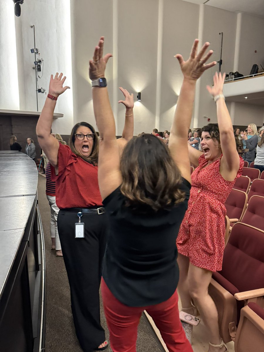 Thomas C. Murray (@thomascmurray) on Twitter photo What an amazing week last week. Had an absolute BLAST opening for <a href="/berryvilleSD/">Berryville School</a> (AR), <a href="/SpartanburgD5/">Spartanburg District Five Schools</a> (SC), <a href="/AtchisonPublic/">Atchison Public Schools</a> (KS), and working with leaders at <a href="/sai_iowa/">SAI - Iowa</a>. These incredible educators are ready to make this the best year yet!! Thanks for the opportunity my friends! 🙌🏼 What an amazing week last week. Had an absolute BLAST opening for <a href="/berryvilleSD/">Berryville School</a> (AR), <a href="/SpartanburgD5/">Spartanburg District Five Schools</a> (SC), <a href="/AtchisonPublic/">Atchison Public Schools</a> (KS), and working with leaders at <a href="/sai_iowa/">SAI - Iowa</a>. These incredible educators are ready to make this the best year yet!! Thanks for the opportunity my friends! 🙌🏼