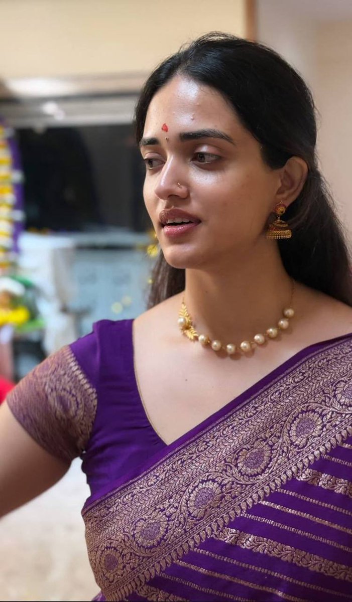 GyAfb5saQAAd7rx?format=jpg&name=medium