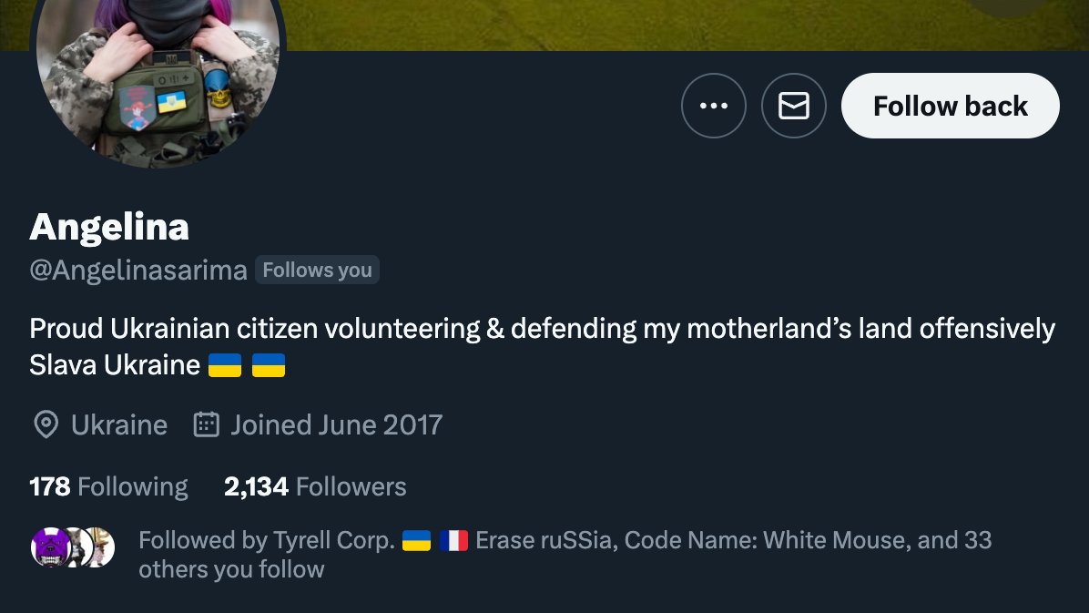 please report this scammer: x.com/intent/user?us… (currently using the handle 'Angelinasarima')

on the profile, click the three dots, then report:
- "Privacy"
- "Threatening to share [..] private personal information"
- "Someone else's"