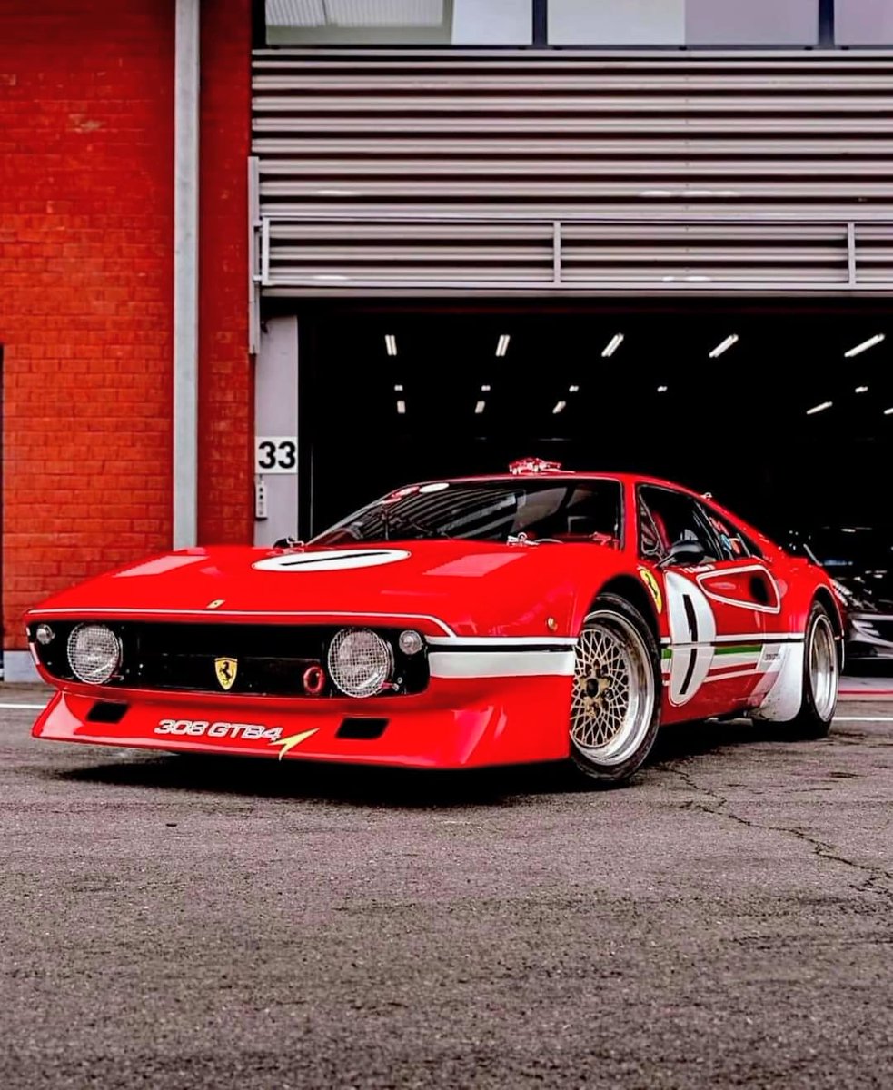 Ferrari 308 GTB4