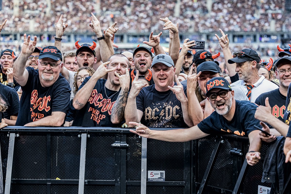 Gérard Drouot Productions tweet media