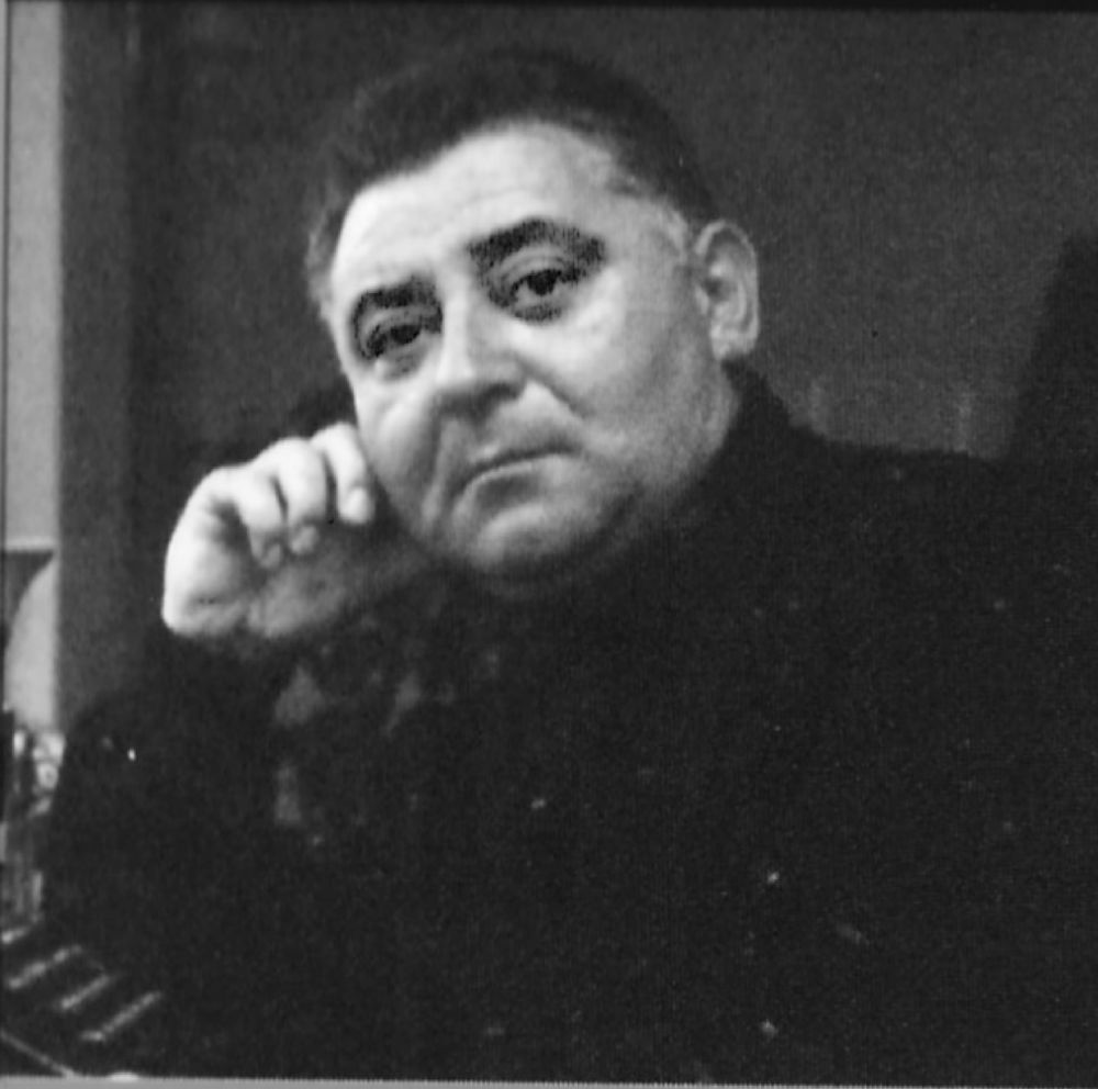 Mágoa e agradecemento para Manuel Lourenzo. Mágoa por marchar e agradecemento por tanto que nos deu. Grazas, Mestre!