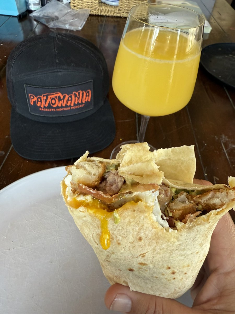 RaceletsPodcast's tweet photo. Good morning race fans! Nothing beats breakfast burritos, mimosas and watching @IndyCar and @INDYNXT on @IndyCarOnFOX.

@PatricioOWard @ArrowMcLaren @portlandraceway 
#INDYCAR #Patomania #RaceletsPodcast #BitnileGP https://t.co/Jf64NYEKUE
