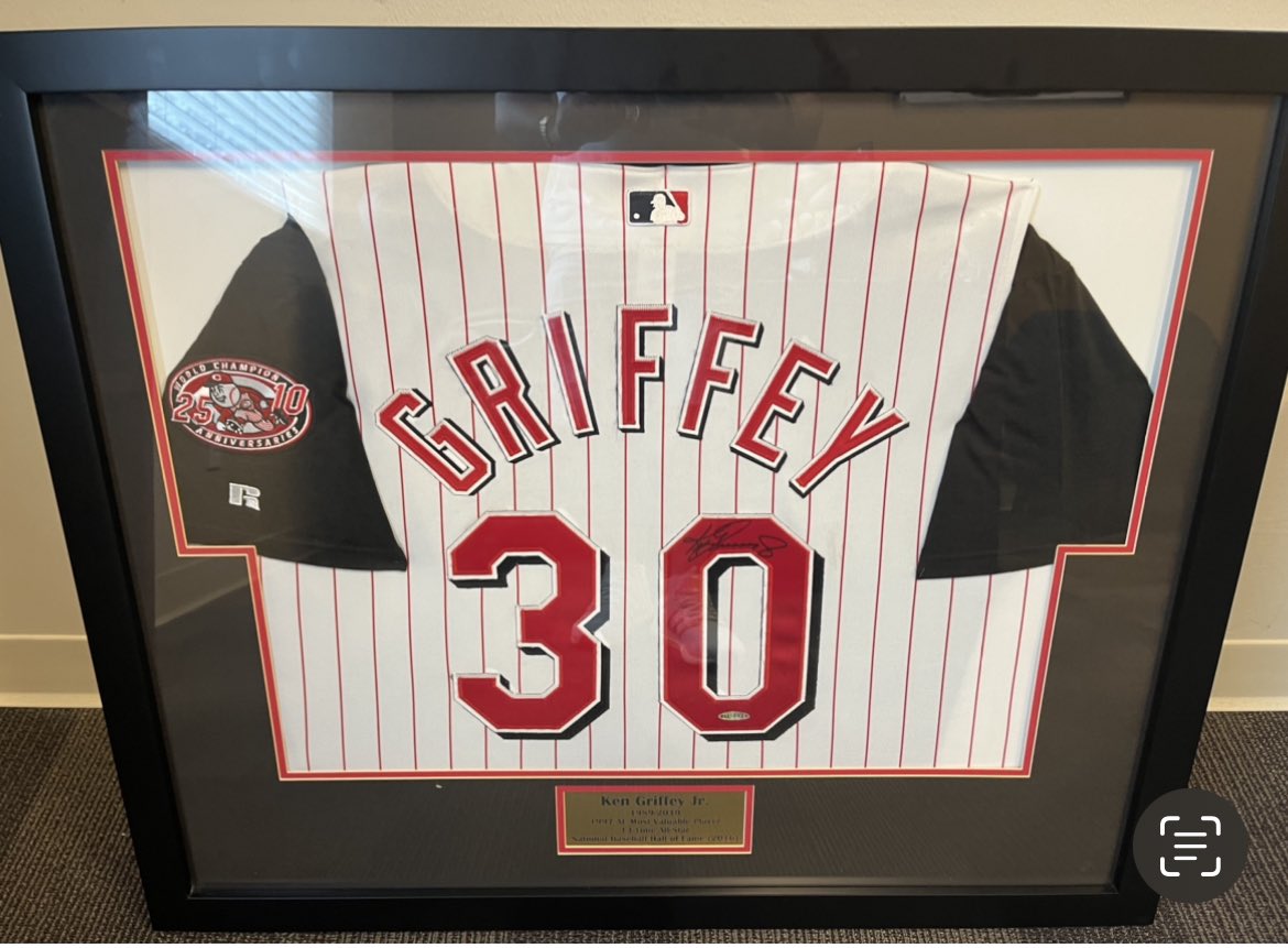 5K_Collectibles's tweet photo. ANY @Reds #Griffey or @49ers #Rice Fans out there interested in these 2 framed auto jerseys?

Both certified &amp; professionally framed

Willing to make a deal

DM me for more info

RT &amp; Tag 🙏
@CardandCoinShop @FastBreakCards @thekid24cards @HobbyConnector @goingdeepe @LAcarddude https://t.co/tcov0HkDsp
