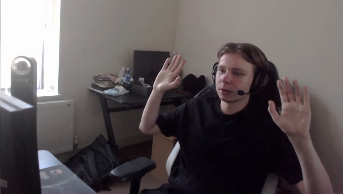 RLEsports's tweet photo. everyone rn: https://t.co/Sv0ia0ZmmC
