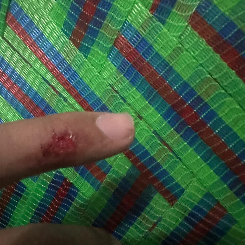 MalikNajamISF's tweet photo. ہوسٹل سٹی اسلام آباد انصاف اسٹوڈنٹس فیڈریشن اسلام آباد ریجن کے الیکشن کے موقع پر پولیس کا نہتے طلباء پر دھاوا۔
طلباء پر آنسو گیس اور ربڑ بلٹ فائر کیئے، مرکزی صدر امجد علی شاہ سمیت درجنوں طلبہ زخمی اور متعدد گرفتار۔ 
طلبہ کا اس جعلی حکومت اور اسٹیبلشمنٹ کو واضع پیغام ہے کہ ایسے ہتھکنڈوں سے نہ ہم پہلے ڈرے ہیں نہ اب ڈریں گے ہمارے حوصلے بلند ہیں اور ہم ظلم کے خلاف آواز بلند کرنا نہیں چھوڑیں گے چاہے تُم ہمیں جیلوں میں ڈال دو یا گولی مار دو، یہ حقیقی آزادی کی جنگ ہے انشااللہ ہم کسی قربانی سے دریغ نہیں کریں گے۔
#StudentsUnderAttack #ISF