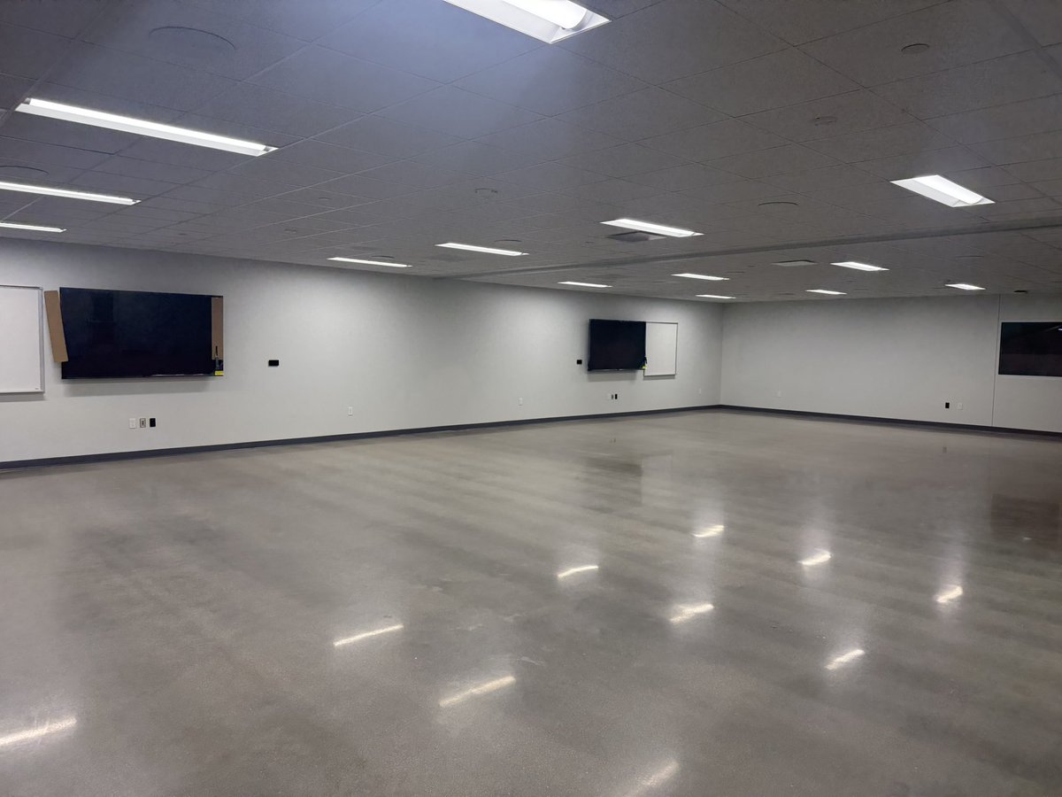 jperry_nixa's tweet image. Let’s goooooo!! Great day to be an Eagle! #NSGB #TeamNixa