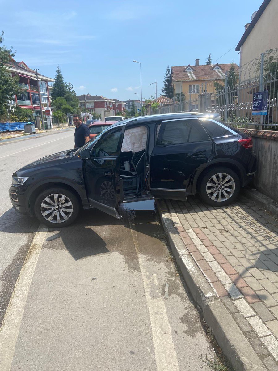 ölümden döndüler Mahalle sakinleri şikayet etmesine rağmen ilgilenen olmadığını söylüyor. İlgilenmenizi rica ediyorum.