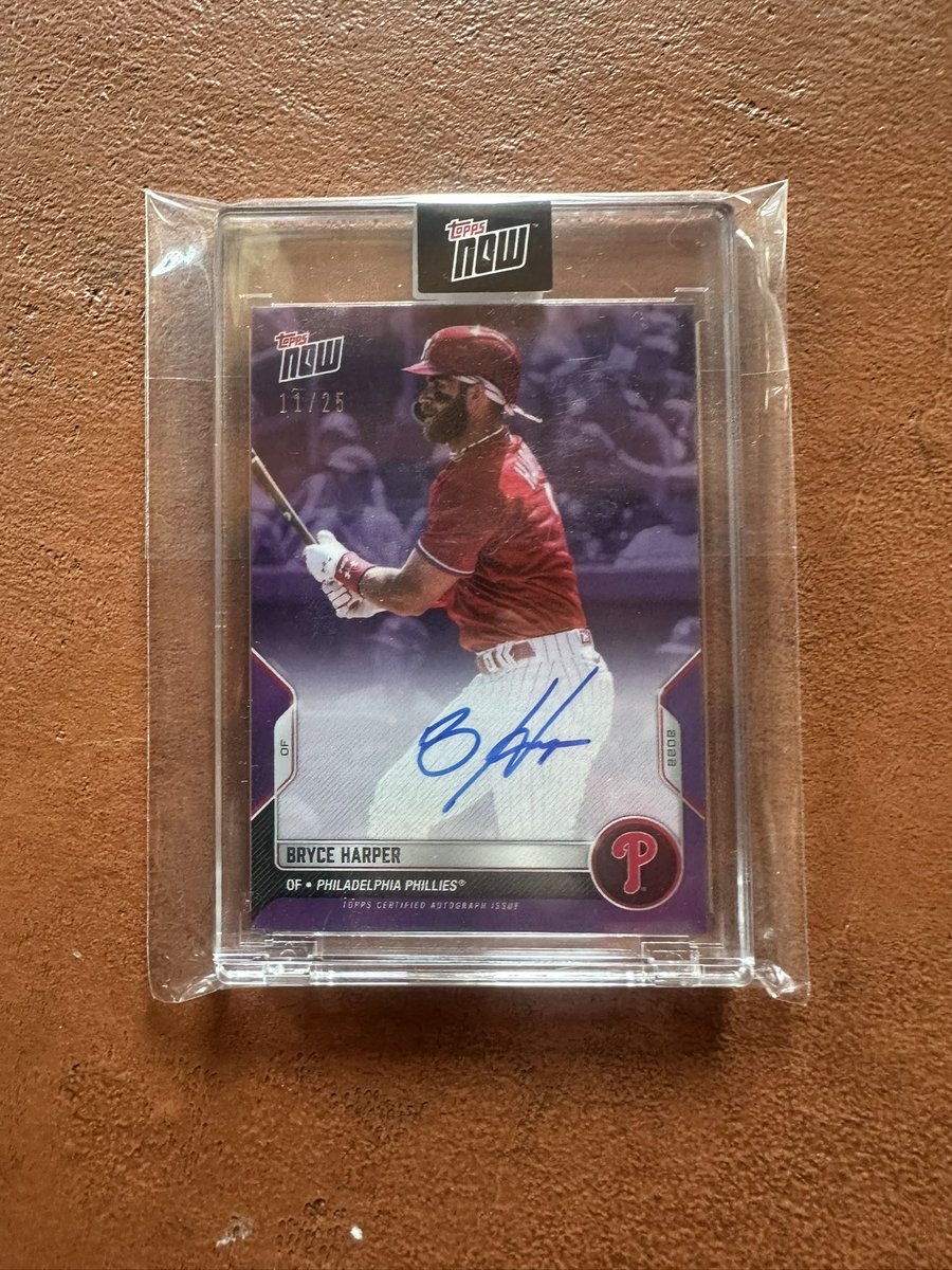 mautogroup's tweet photo. @MattStrahm @Topps @TheCardLifeTV Here are two great serial numbered autos of @bryceharper3 https://t.co/JCxj2qPAXw
