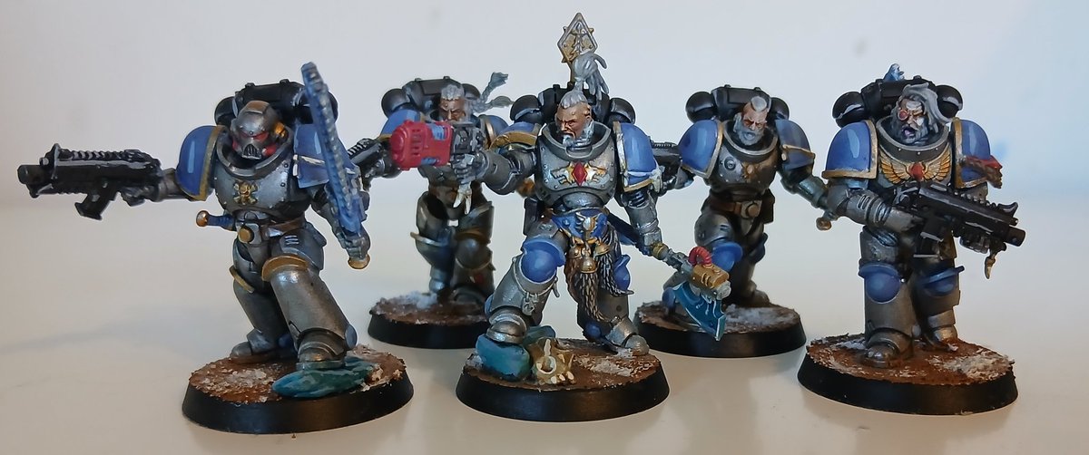 Painted a batch of Grey Hunters. That's half the launch box done now

#WarhammerCommunity #warhammer #PaintingWarhammer #warmongers