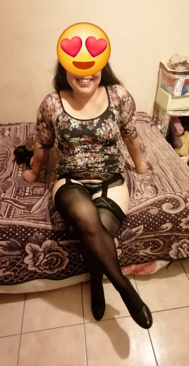 Parejasur4040's tweet photo. Siguiendo con la sesión se esta poniendo mejor. Opiniones acerca de ella quiere saber que piensan den rt y corazones para que siga adelante https://t.co/whdp84y0kf