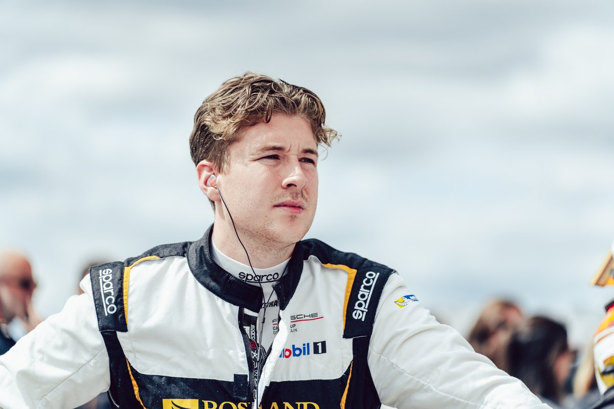 Century_Msport's tweet image. 🏁 Croft Victory! 🏁
Century Motorsport takes P1 in Race 2 with George Gamble + multiple class podiums in Rounds 7 &amp;amp; 8 of the Porsche Carrera Cup GB!
Next stop: Knockhill 🏆
📖 Full recap here!
#PorscheCarreraCupGB #CenturyMotorsport #CroftCircuit #Podium