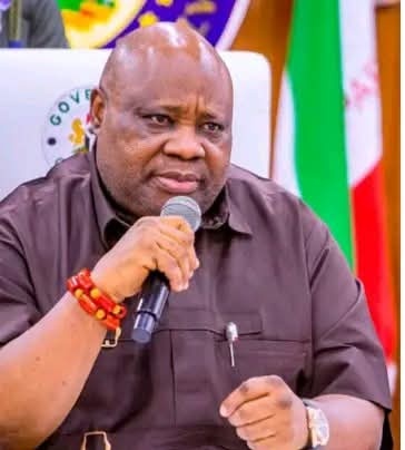 PRESS STATEMENT.                             (10TH AUGUST, 2025)

You Are Lying That Tinubu Is Withholding Osun Local Govt Councils' Allocations

- APC Lampoons Adeleke's Govt 

The Osun State chapter of the All Progressives Congress (APC) has set the record straight on the