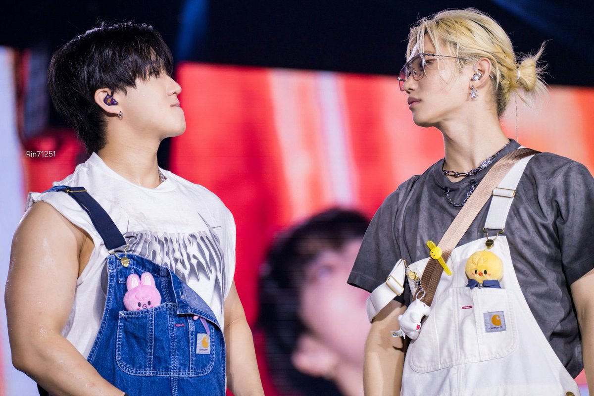 OMFGGGGG 😭😭😭😭😭