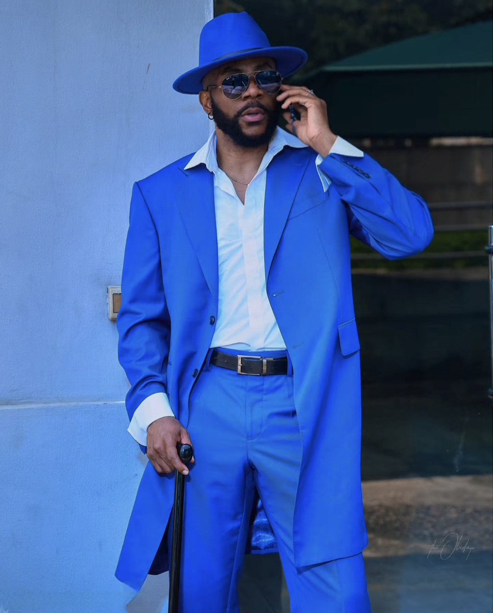 Ebuka's tweet photo. Recreated by ATAFO, inspired by pop culture icon, Chinedu Ikedieze. Veteran actor, comedian and one half of the legendary Aki and Pawpaw. Undisputed Nollywood royalty and global meme factory. A boss!!! 
#BBNaija live eviction show

Shot by @theoladayo https://t.co/dXSwHK6RxC