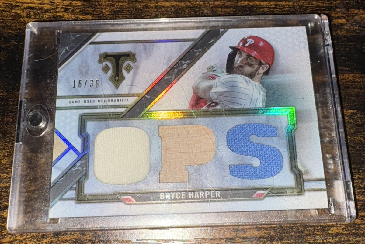 MaugerFrank's tweet photo. @Topps @MattStrahm @Topps @MattStrahm @TheCardLifeTV @bryceharper3 https://t.co/QTW4HN8cLj