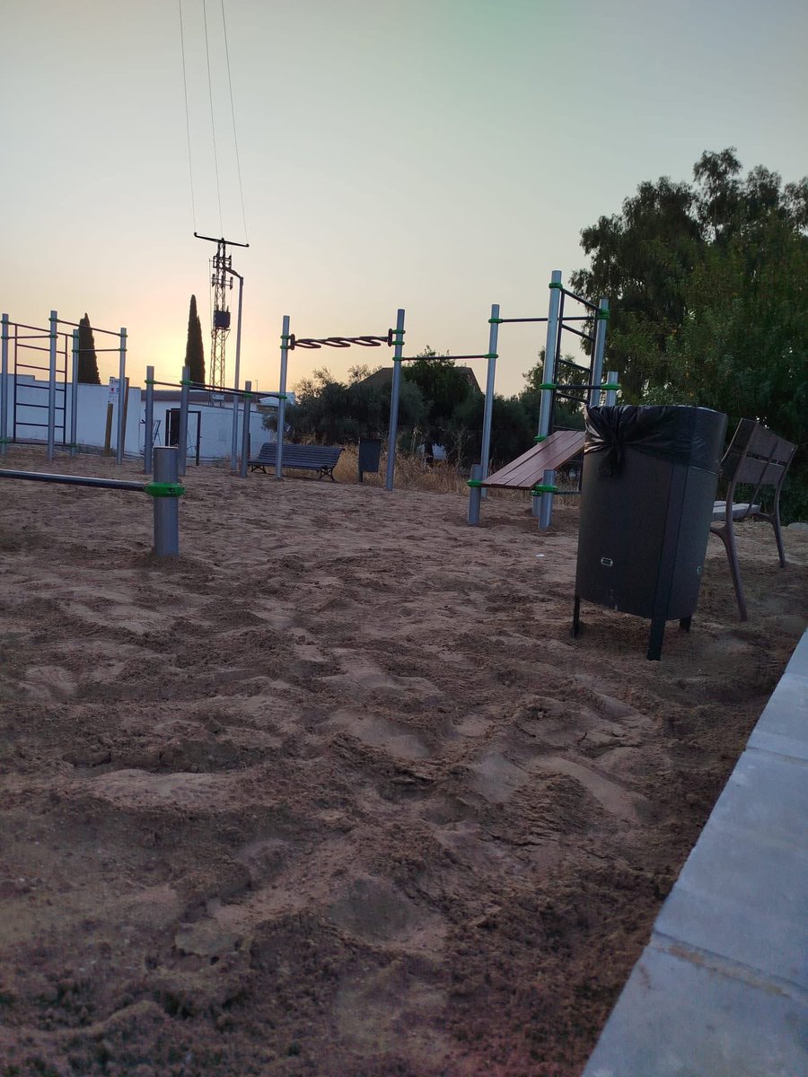 🏋️‍♂️💪 ¡NUEVO PARQUE DE CALISTENIA EN POSADAS! 

📍Punto de Encuentro y Ocio Juvenil, junto al Pabellón Municipal Jose Rubio Ruiz.

💥Entrena a tu ritmo, sin horarios y en compañía.

💚 Disfrútalo, cuídalo y respeta las instalaciones municipales. ¡Son de todos!