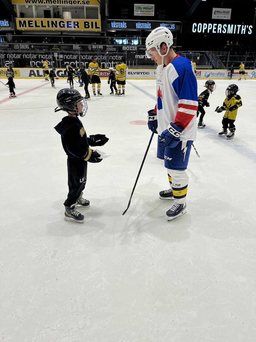 Gricksson tweet media