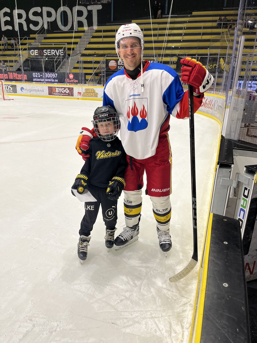 Gricksson tweet media