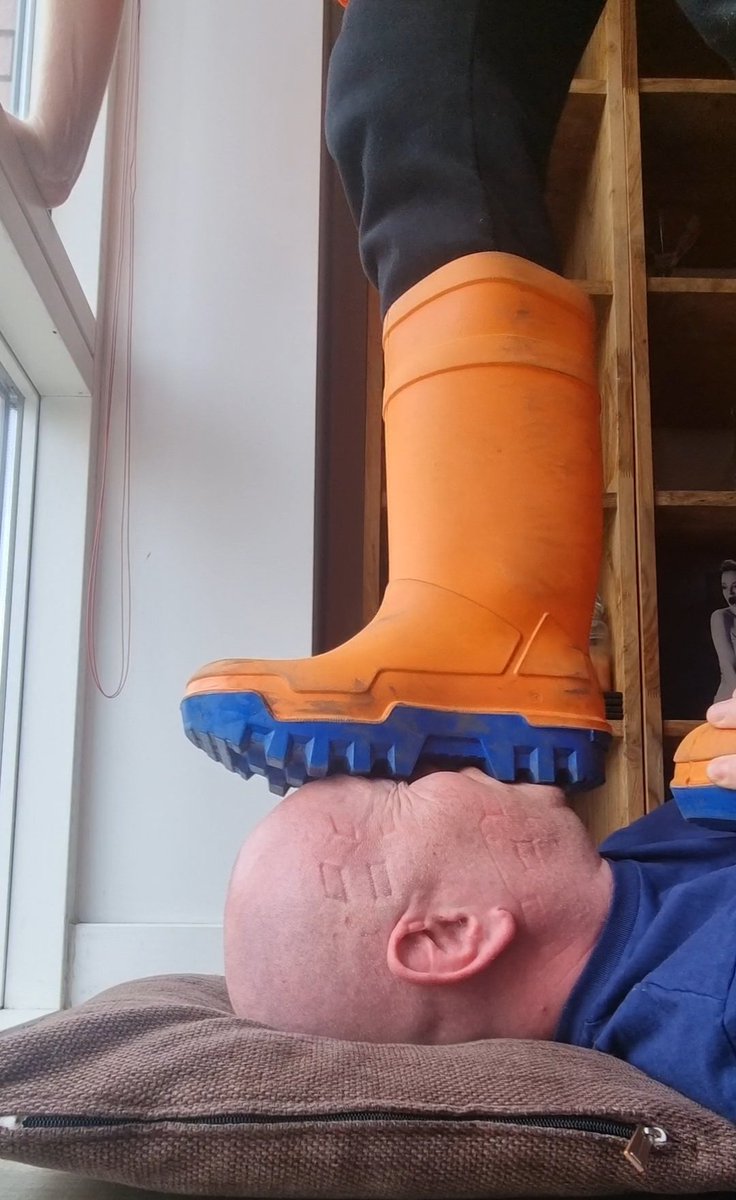 Sneaker Jay tweet media