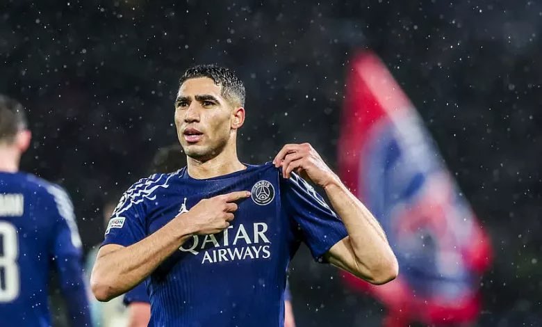 ThorfaIl_'s tweet photo. Comment des gens peuvent en vouloir à Hakimi pour le Ballon d’Or ? C’est TOTALEMENT lunaire. 😳

En tant que Français, bien évidemment je rêve que ce soit Ousmane mais un gars comme Achraf a le droit de dire qu’il le mérite après sa saison monstrueuse.

votre « dispersion des votes », en quel honneur l’un aurait-il plus droit à des faveurs que l’autre ?

Et même si on est dans le même club, on est en dictature ou bien ?
