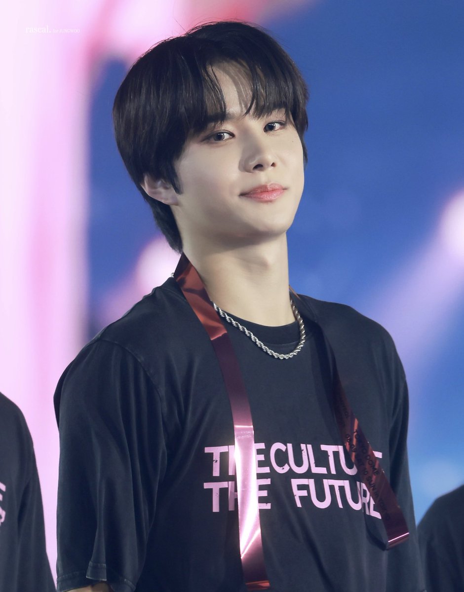 jungwoo tweet media